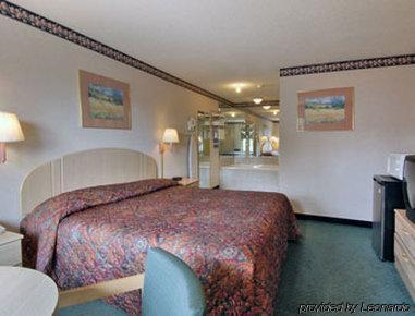 Knights Inn Ruther Glen Room photo